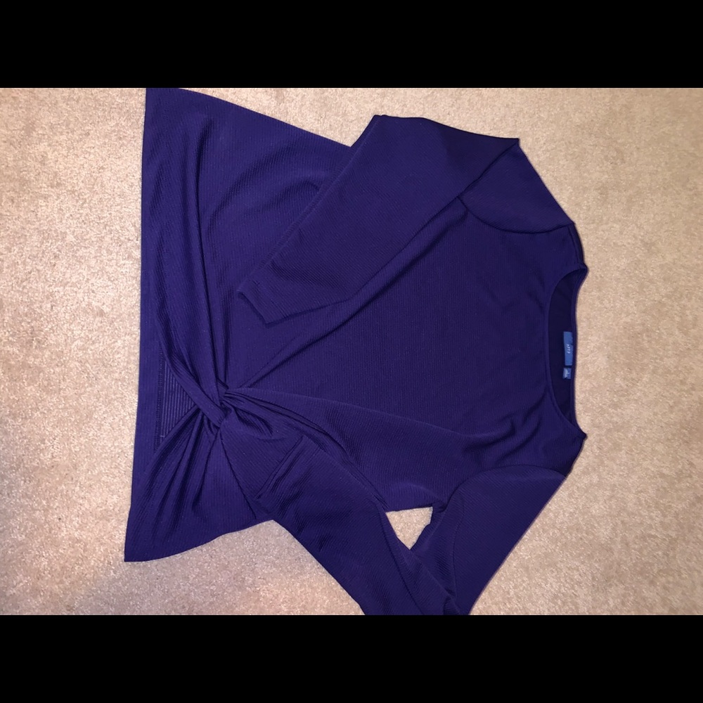 Women’s long sleeve top